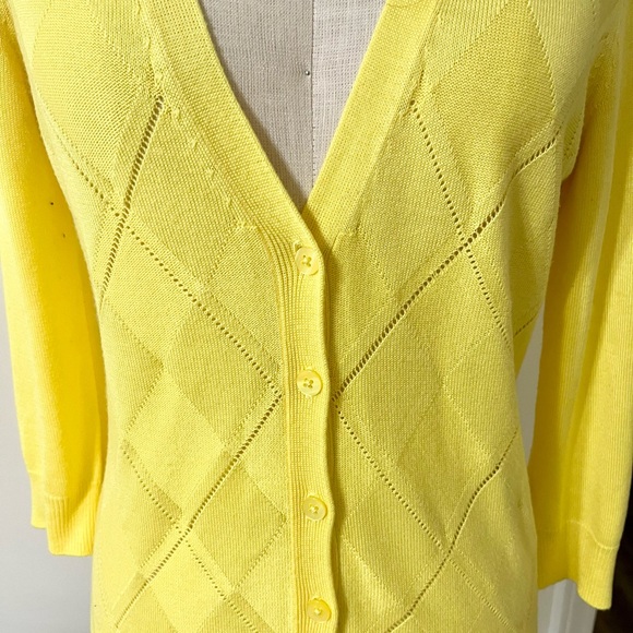 New York & Co Yellow Diamond Pattern Cardigan, M - Picture 2 of 3